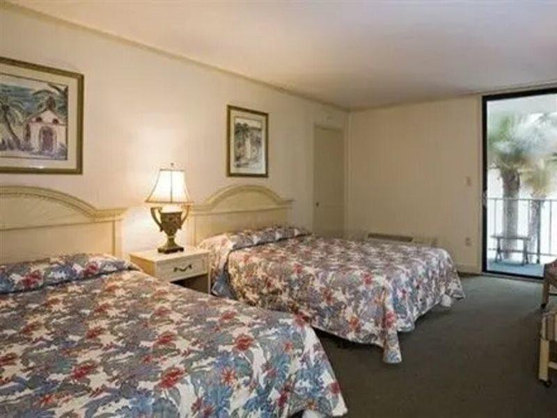 Hilton Grand Vacations Club Ocean Enclave Myrtle Beach Exterior photo