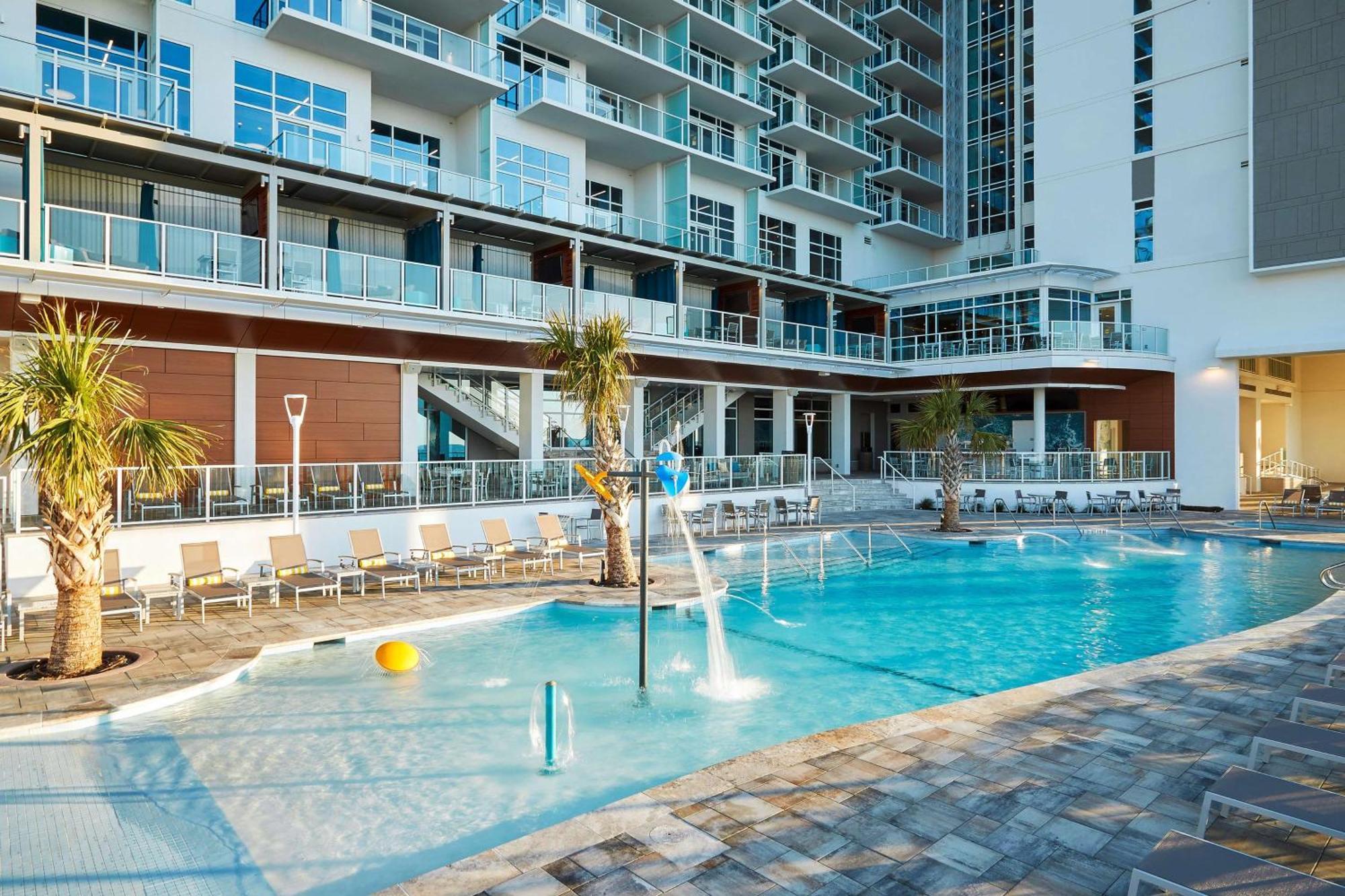Hilton Grand Vacations Club Ocean Enclave Myrtle Beach Exterior photo